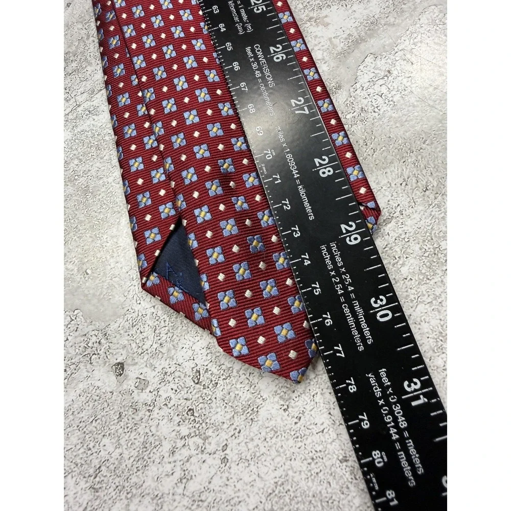 Jos. A. Bank 100% Silk Tie Mens One Size Red Floral Pointed Executive‎ Necktie